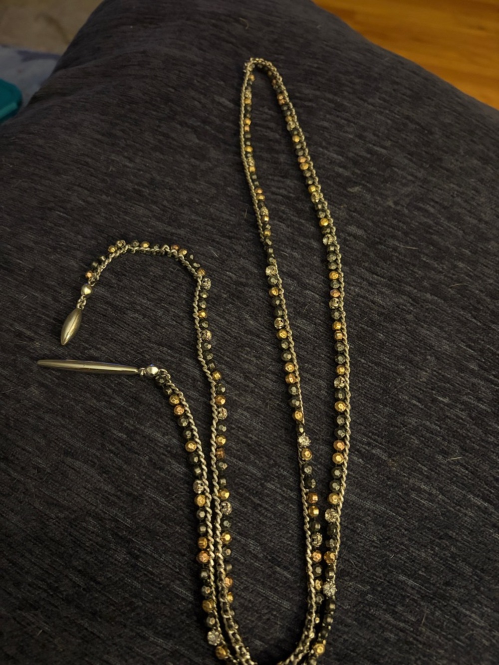 Stella and Dot Gold-Tone Beaded lariat. Gorgeous necklace